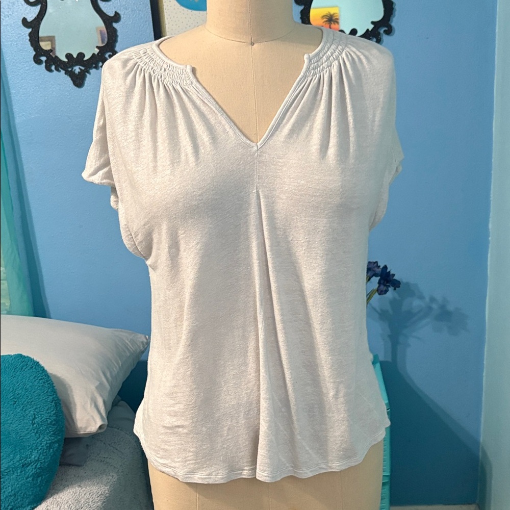 Chico's Linen Short Sleeve V-Neck Top